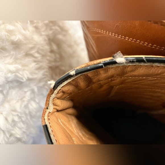 Vintage Honey Tan Leather Heeled Western Boots with Vibram Soles - Picture 4 of 16